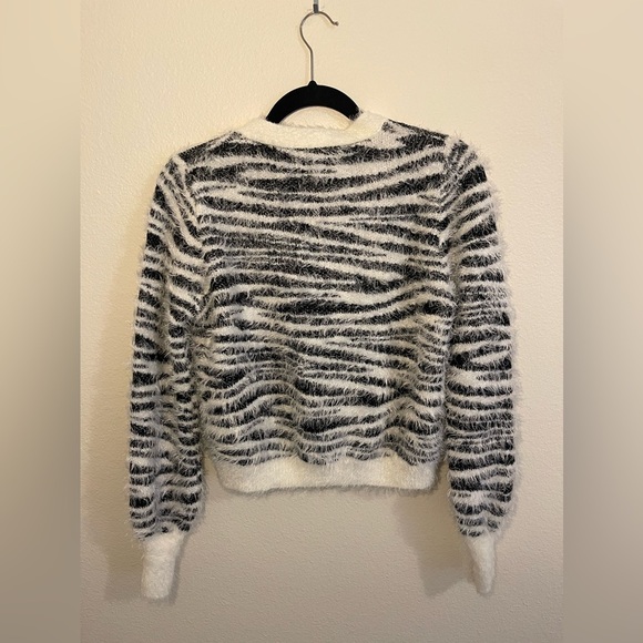 Cozy Knit Zebra Sweater - Picture 5 of 5